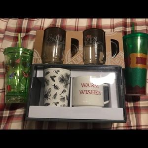 Gifts! Christmas mug sets an cups.  Great gifts, NWT